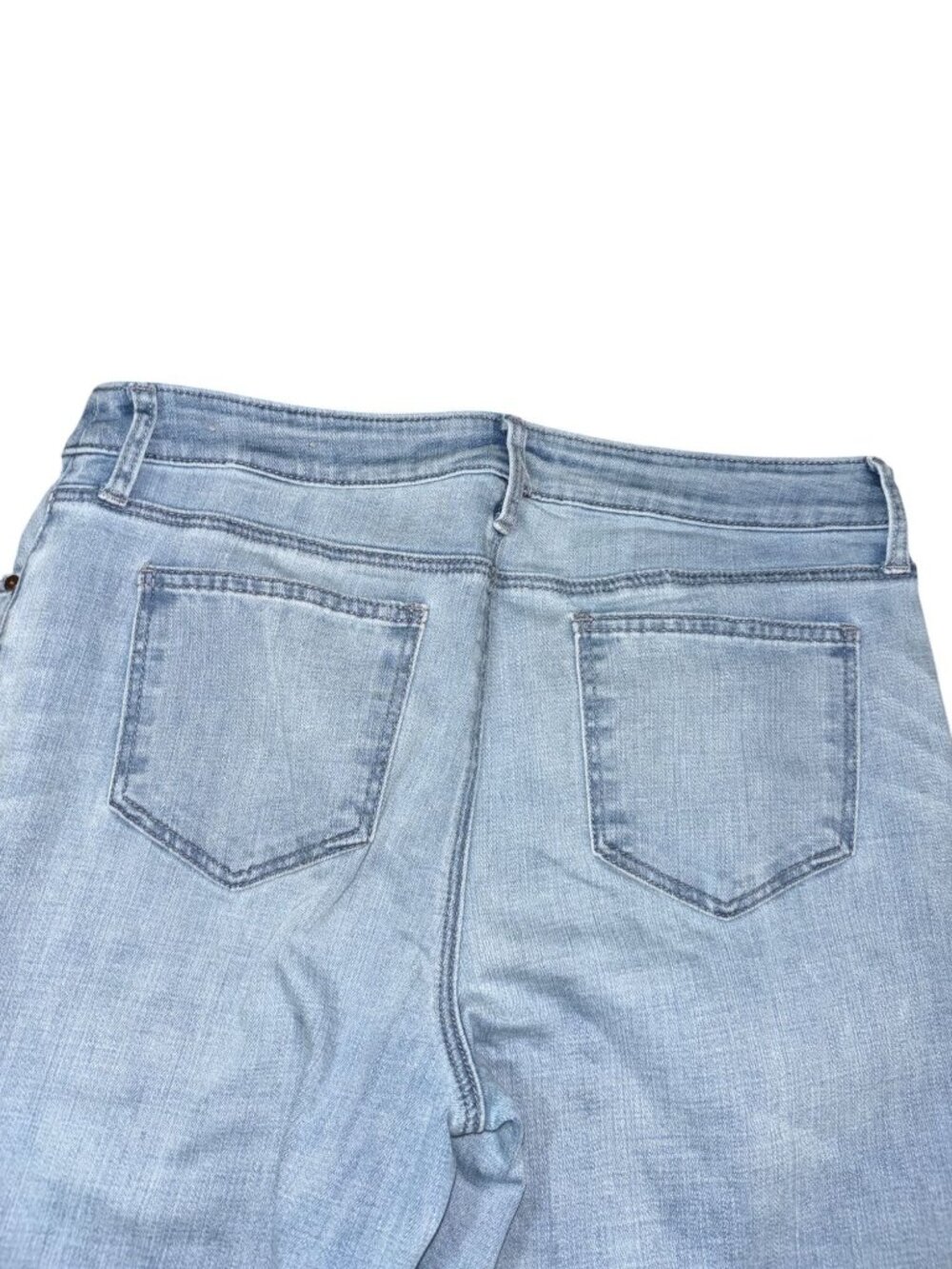 Chico's So Slimming GF Straight Leg  Jean Size 6 - .5 - Picture 7 of 7